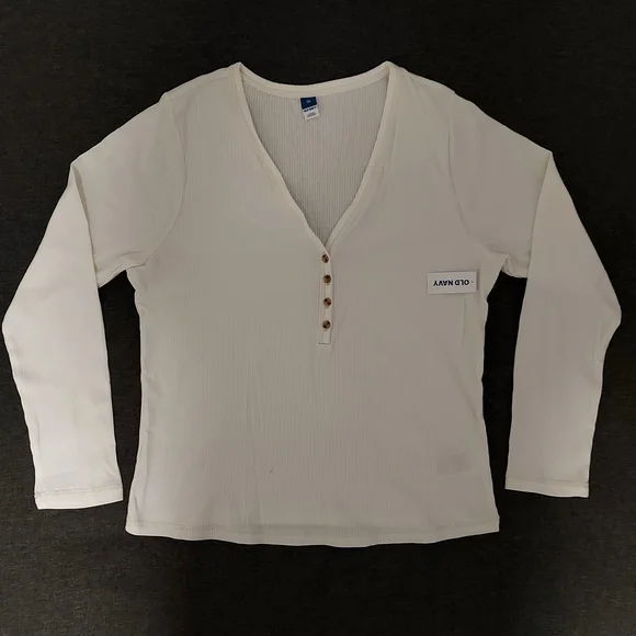Old Navy Cream Ribbed V-Neck Top - Picture 1 of 3